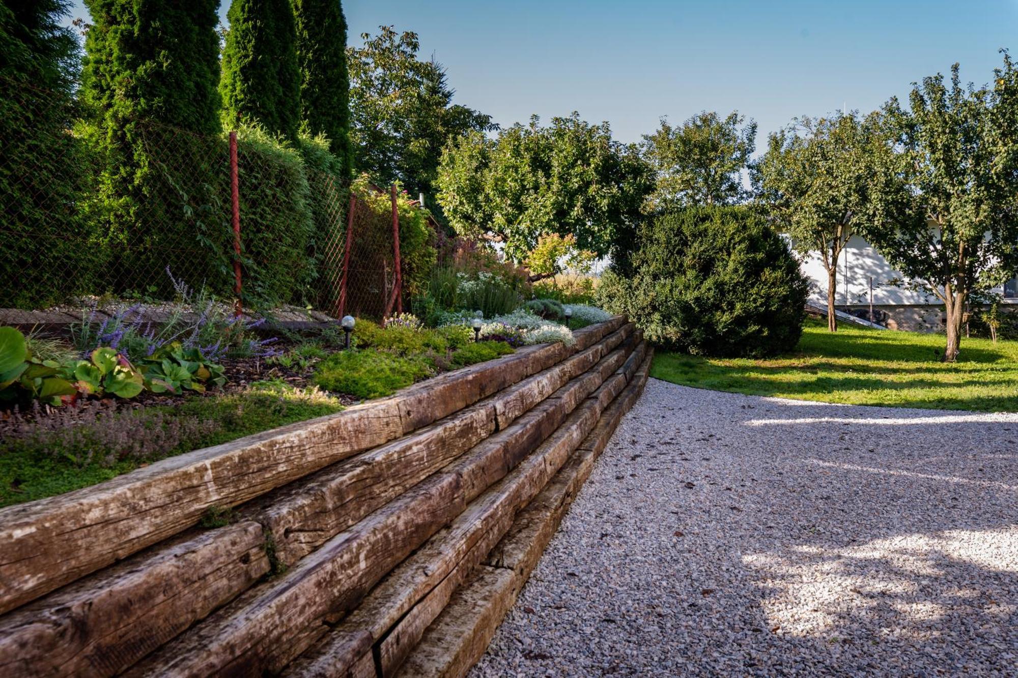 Atelier V Raji Villa Spišské Tomášovce Bagian luar foto